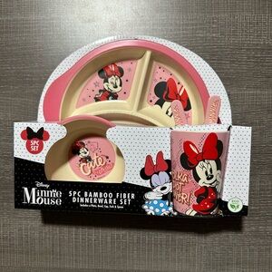 Disney Minnie Mouse Bamboo Fiber Dinnerware Set
